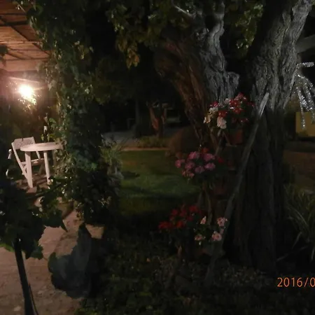 Mar Tirreno Bed & Breakfast Barcellona-Pozzo di Gotto